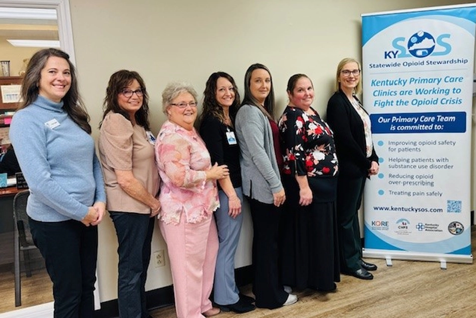 Shanna Jaggers of KY SOS, along with Cynthia Terpstra, Tawnya Brock, April Hubbard, Emily Hacker, Trina Roberts, and Robin Hensley of AdventHealth Manchester.